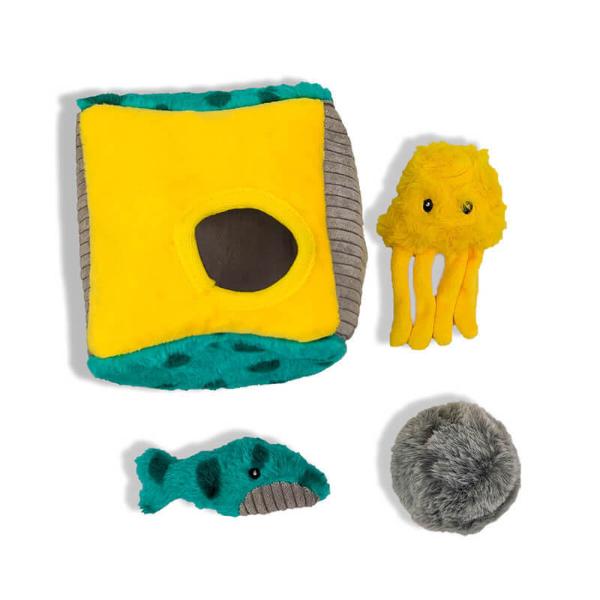 BURROW TOY (SMALL) (15x15x15cm) 